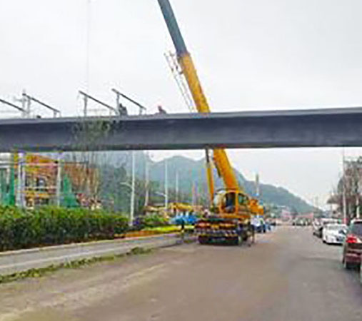 钢结构人行天桥